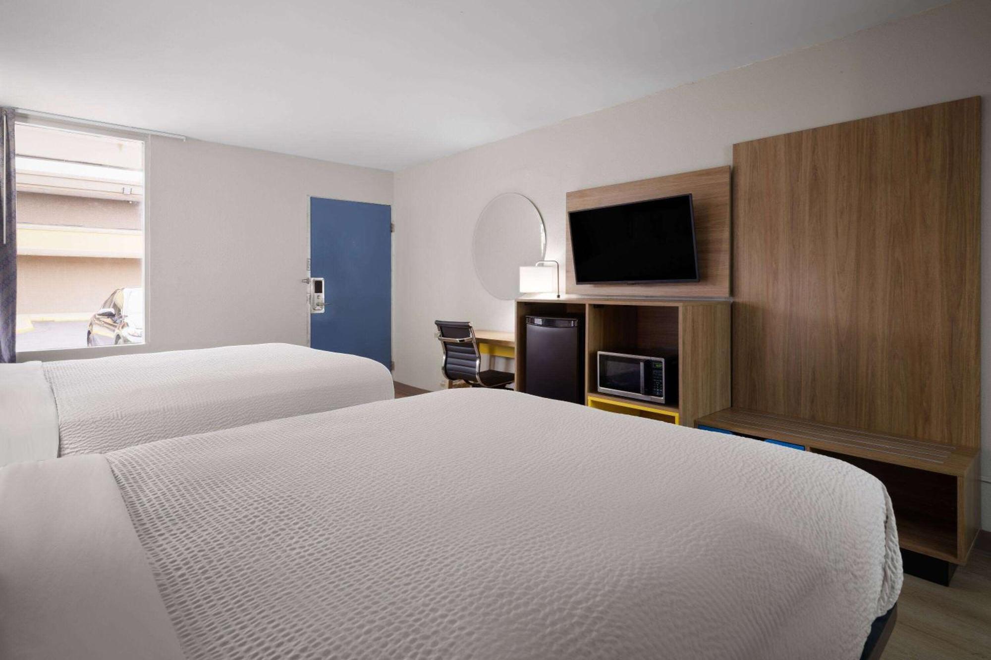 Days-Inn By Wyndham Montgomery I-85 Kültér fotó