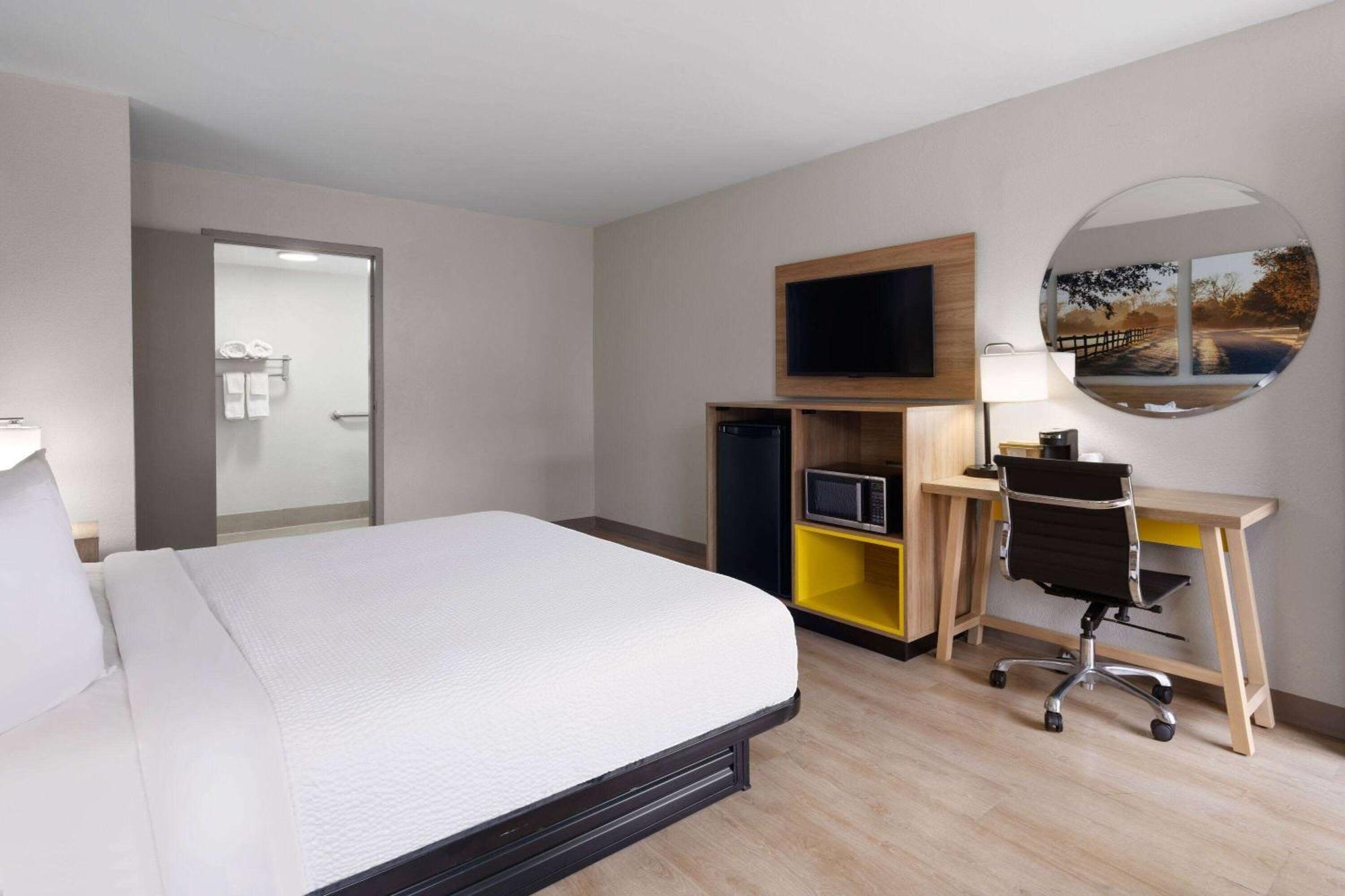 Days-Inn By Wyndham Montgomery I-85 Kültér fotó